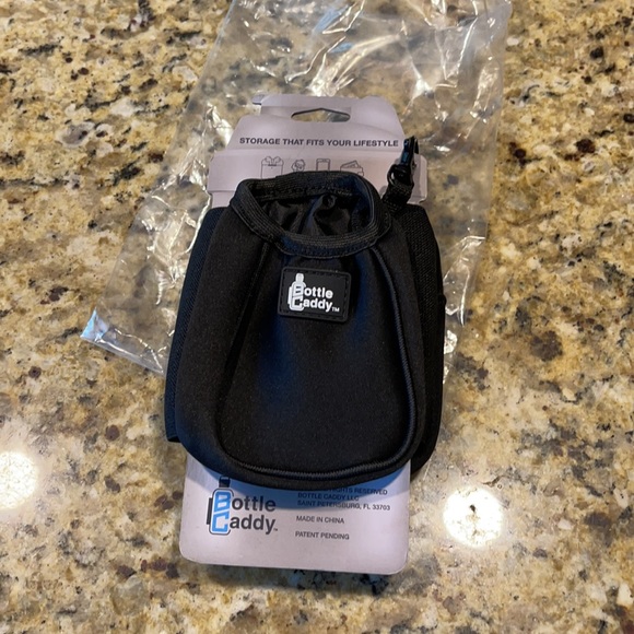 New With Tags Bottle Caddy - Picture 2 of 2